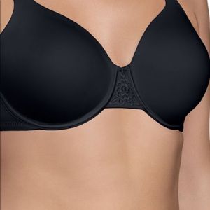 Vanity Fair lightly lined, back smoothing, underwire bra size 42B, NWT